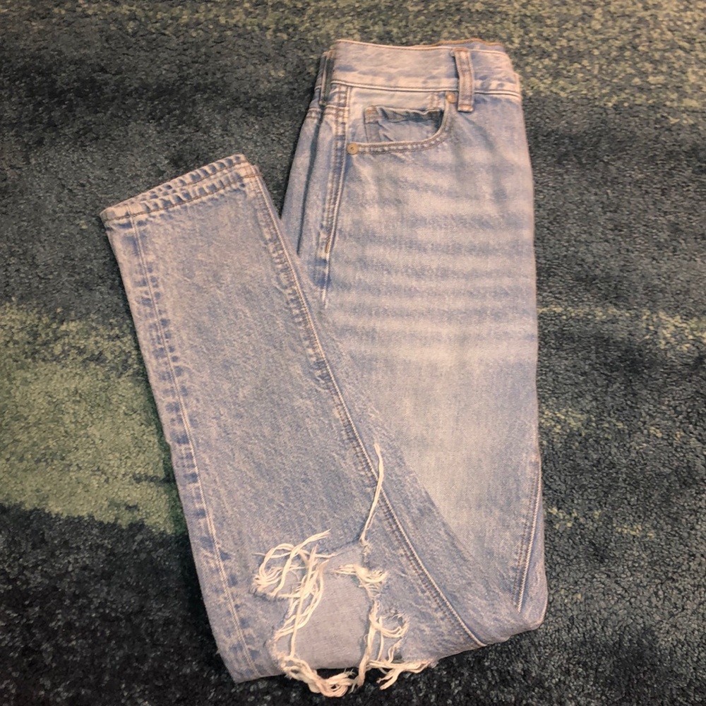 American Eagle Mom Jeans
